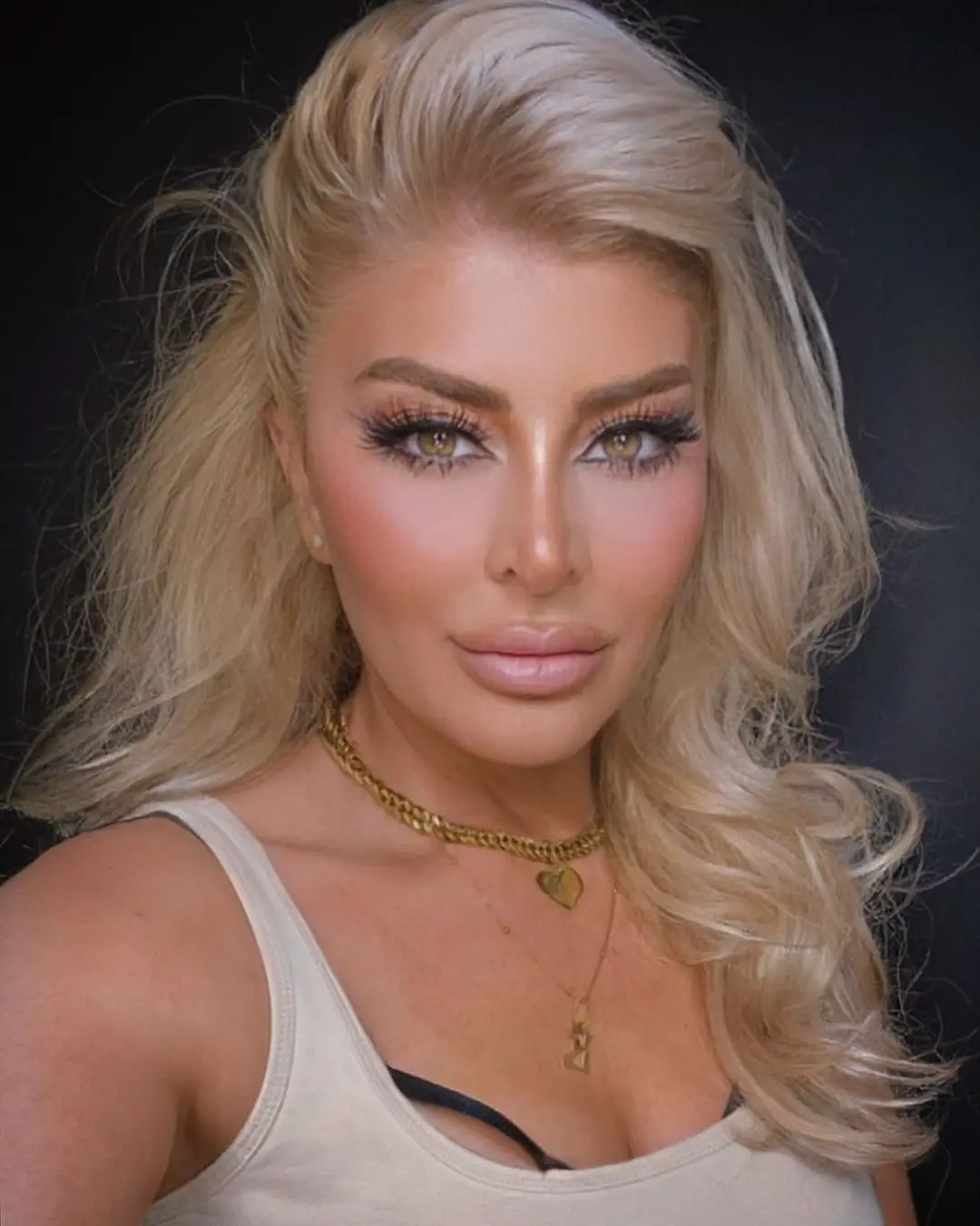 natural lashes