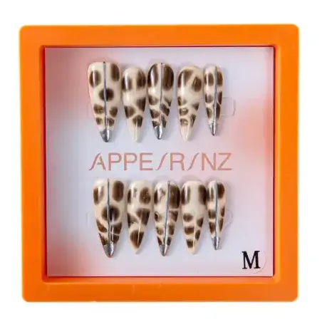 Wild Claw Press-On Nails | Animal Print with Silver Tips - Appearanz