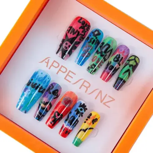 Urban Graffiti Press-On Nails | Vibrant Street Art Style - Appearanz