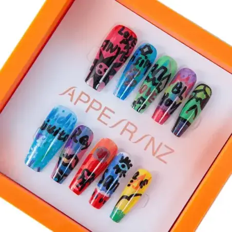 Urban Graffiti Press-On Nails | Vibrant Street Art Style - Appearanz