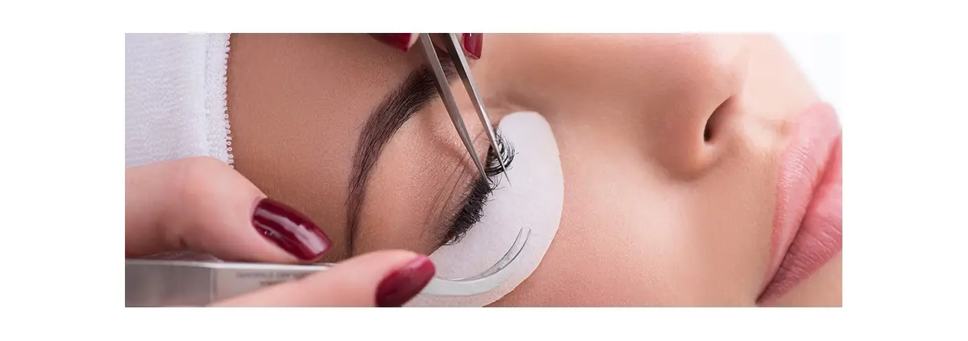 Which Type of Tape is the Best for Eyelash Extension Application?