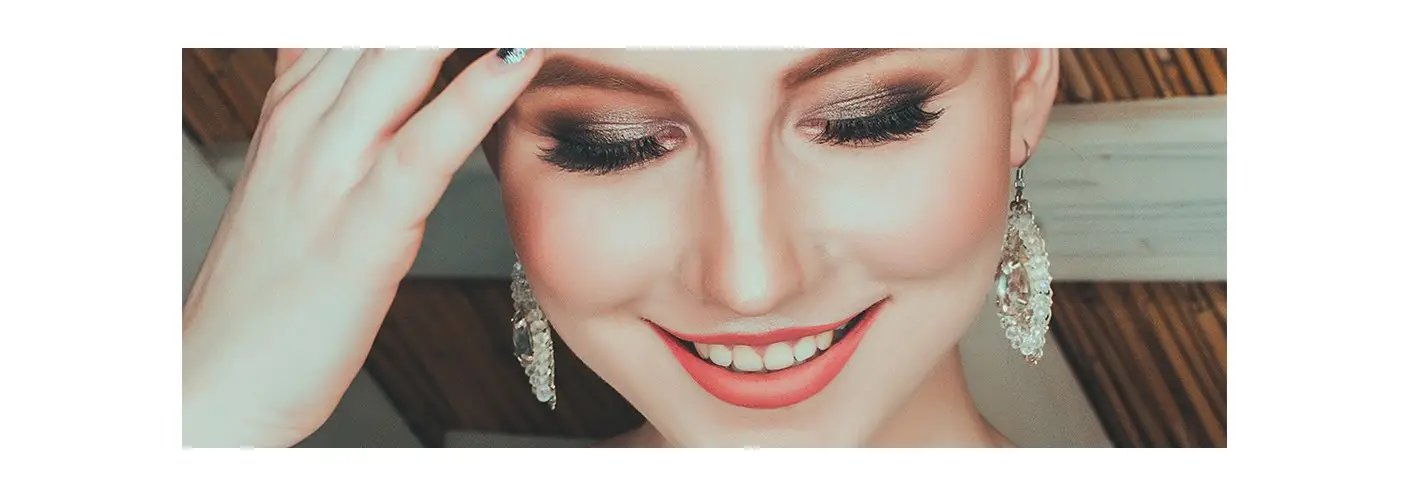Should Fake Eyelashes be Applied Before or After Eyeshadow? Should Fake Eyelashes be Applied Before or After Eyeshadow?
