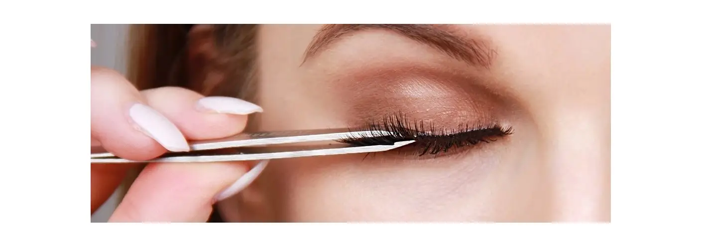 Are Magnetic Eyelashes Better than the Glued Ones?