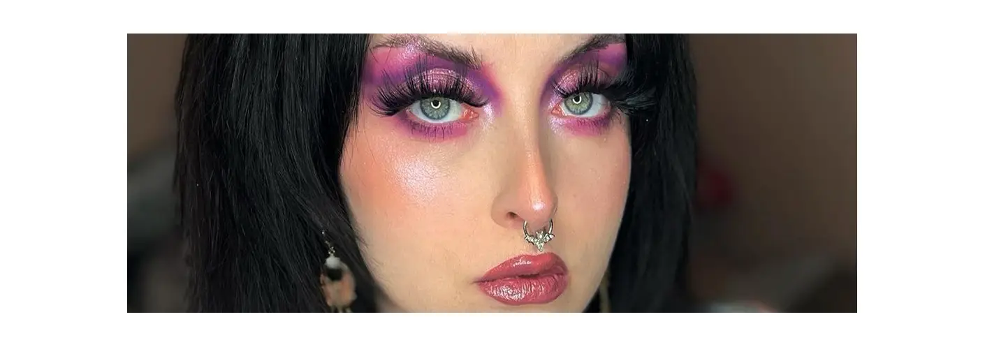 Are You Too Young to Buy Fake Eyelashes? Are You Too Young to Buy Fake Eyelashes?