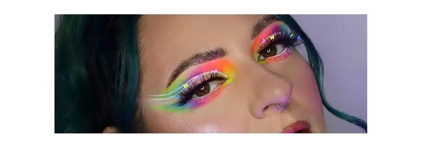 False Lashes Before and After: the Difference is Everything